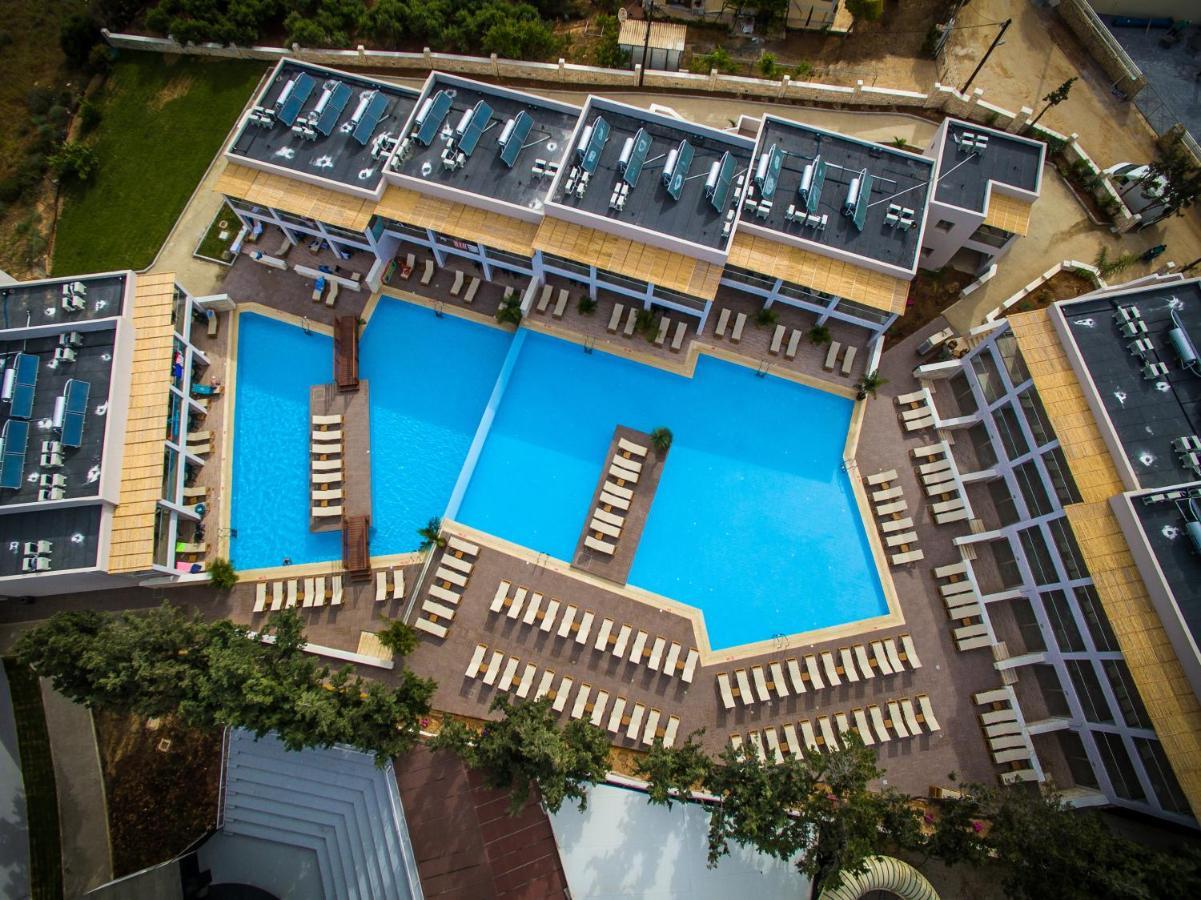 Gouves Waterpark Holiday Resort Kato Gouves ภายนอก รูปภาพ