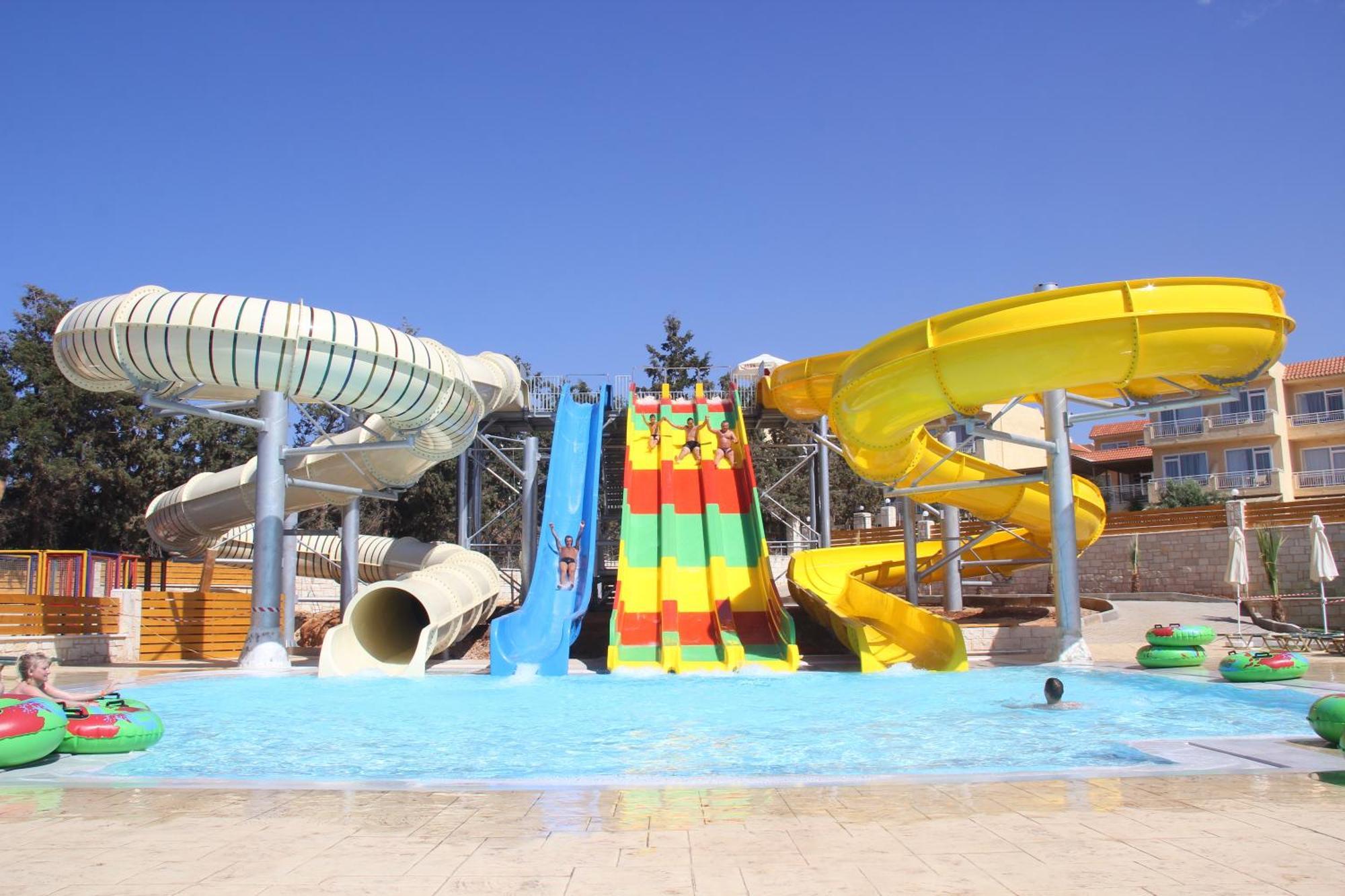Gouves Waterpark Holiday Resort Kato Gouves ภายนอก รูปภาพ